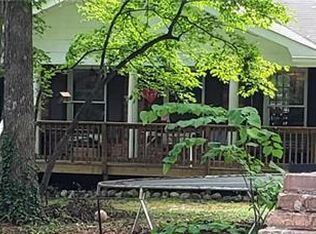 518 Dorsey Cir, Lilburn, GA 30047