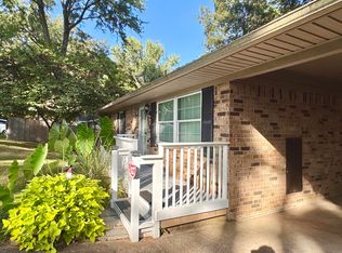 210 Kenneth St, Batesville, AR 72501