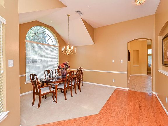 5th image of 7203 Crestbury Ct