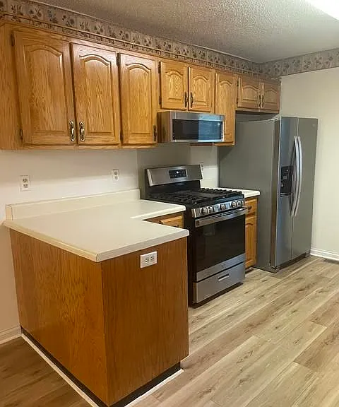1974 Spruce Loop — Photo 11