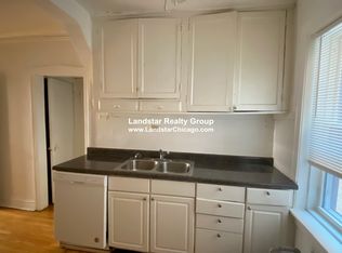 3902 W Argyle St APT 3B, Chicago, IL 60625