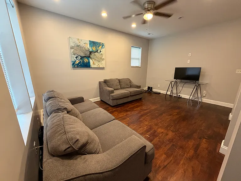 2473 Callow Ave #2 — Photo 6