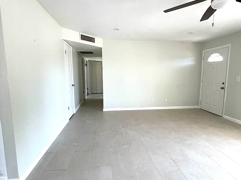 2721 S Pecan — Photo 9