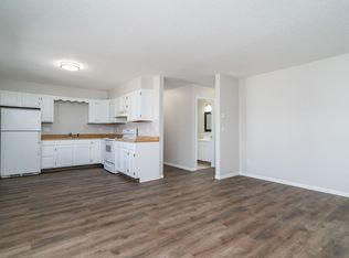 4811 7th Ave N, Grand Forks, ND 58203