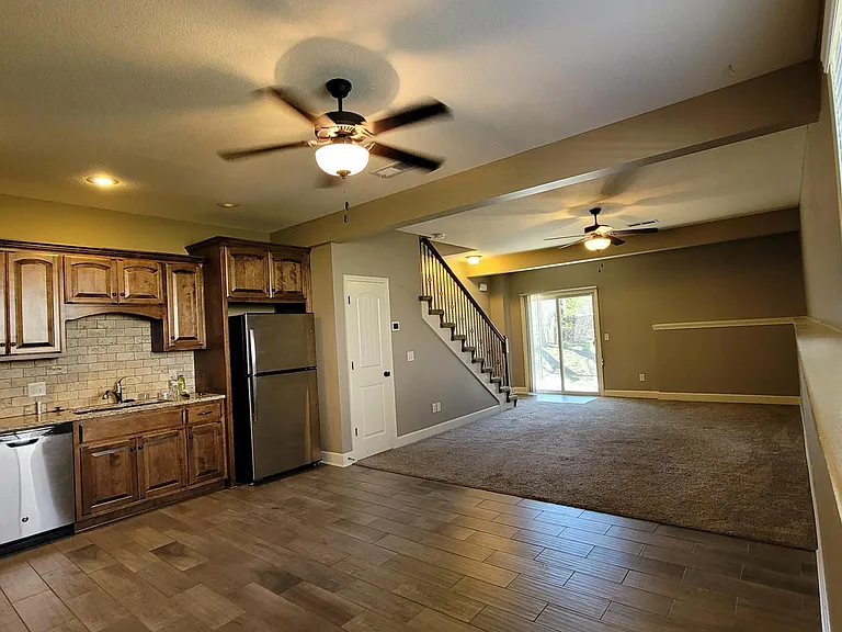 134 Roller Ct — Photo 19