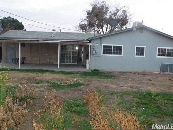 2nd image of 966 Ash Ave