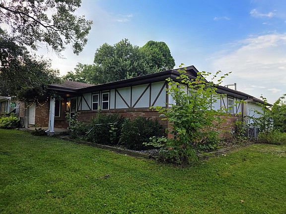 2nd image of 175 Mountain View Dr