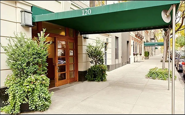 Sold by Compass | media 6
