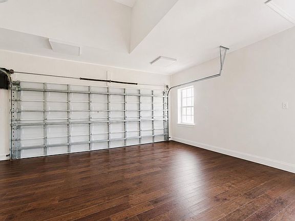5th image of 7512 Eagle Point Dr #0