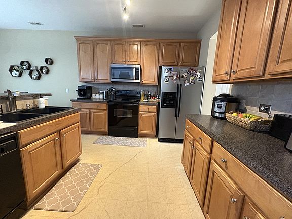 5th image of 9420 Graywell Ln