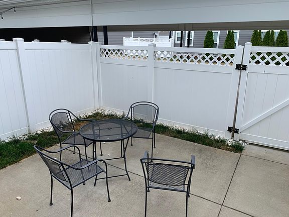 Backyard patio for Relaxing or Grilling!