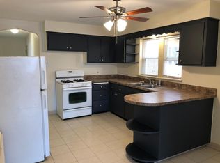 2124 S 17th Ave APT 2F, Broadview, IL 60155