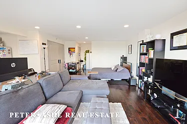 Rented by Peter Ashe