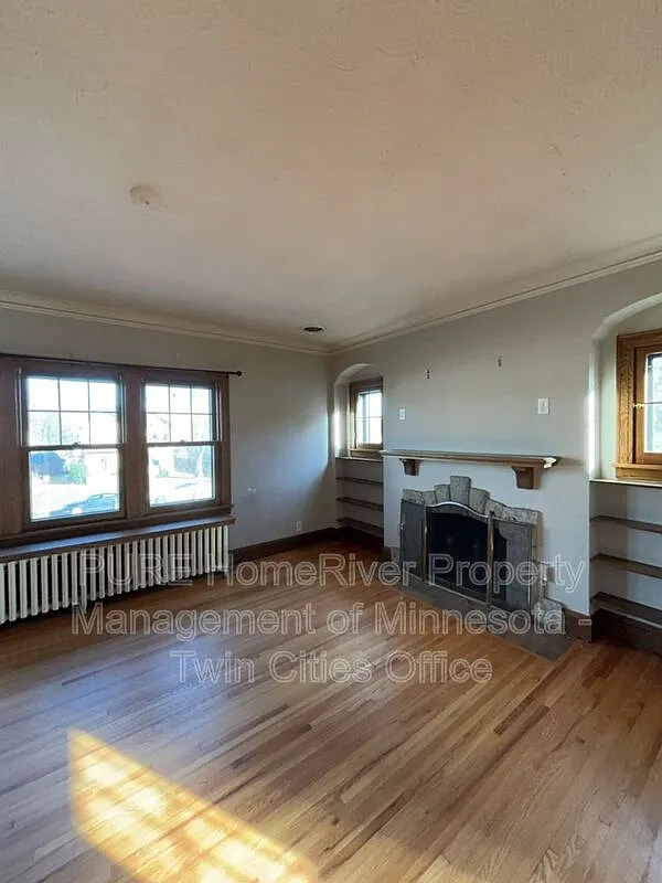 2 bed, 1.0 bath, 1276 sqft, $1,795 — Photo 3