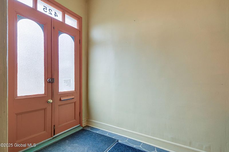 3rd image of 425 Clinton Avenue