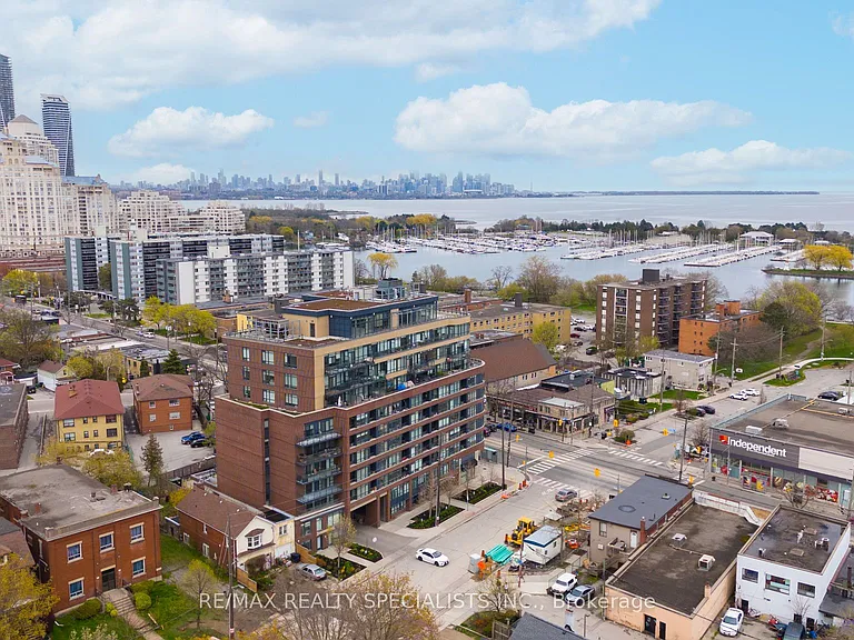 11 Superior Ave #207 — Photo 18