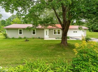 18845 Chillicothe Rd, Chagrin Falls, OH 44023