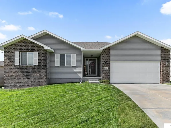 2860 W Peach St, Lincoln, NE 68522