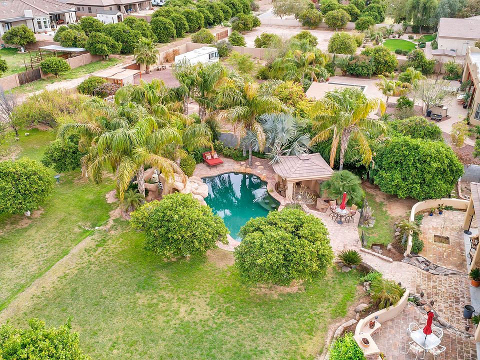 1st image of 3622 E Sunnydale Dr