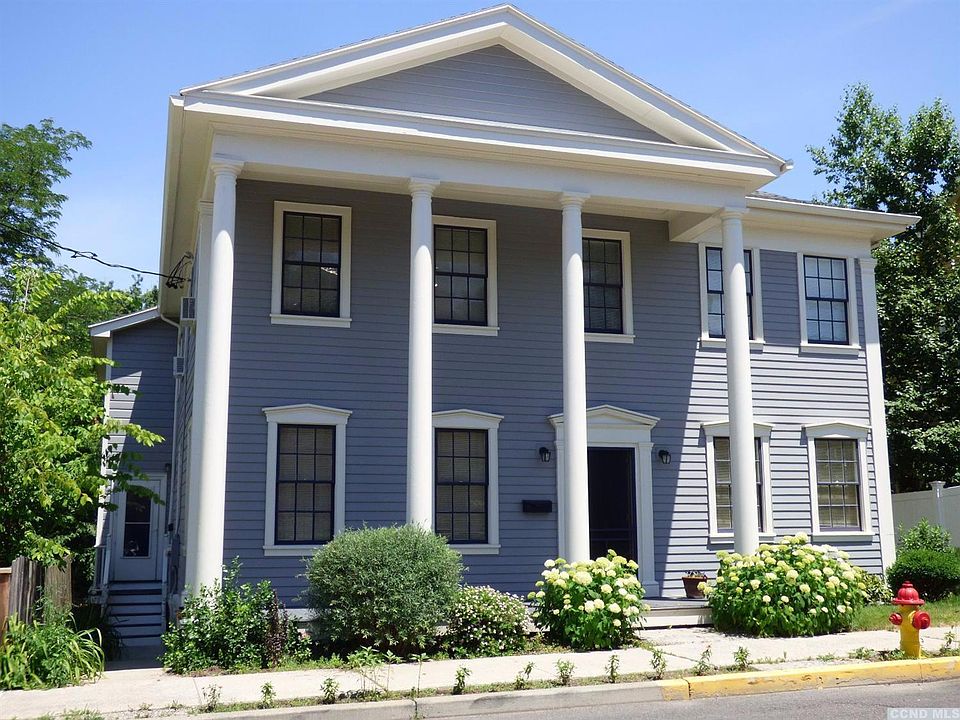 1st image of 130 Union St #2