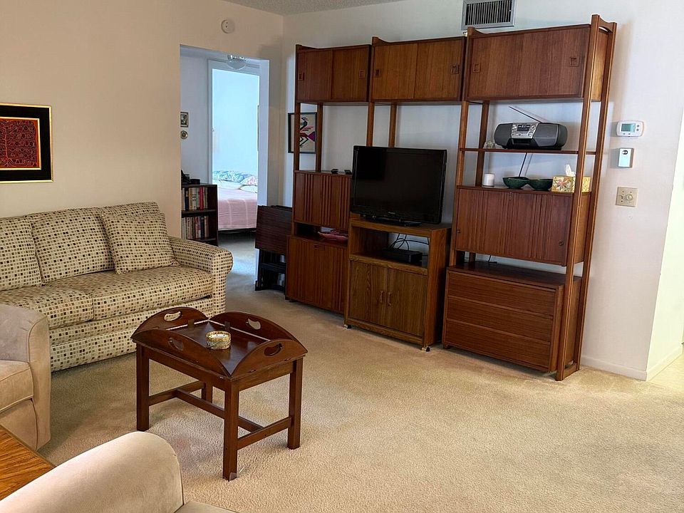 1st image of 422 Pine Glen Ln #422A1