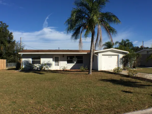 3245 7th St, Sarasota, FL 34237