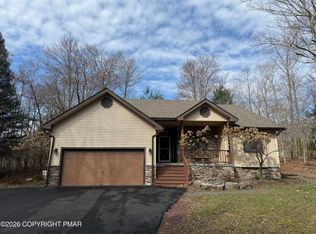 98 Bender Rd, Gouldsboro, PA