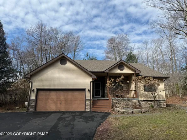 98 Bender Rd, Gouldsboro, PA 18424