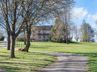 1728 Valley Ln, Chester Springs, PA 19425