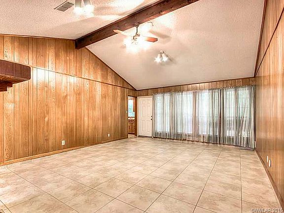 4th image of 616 Pine Cone Dr
