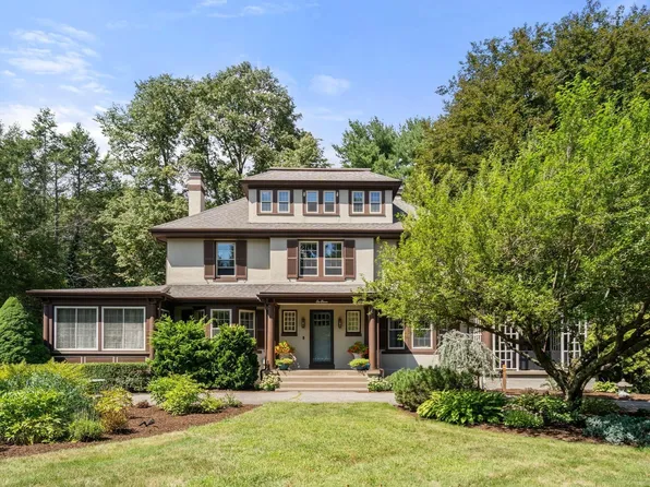 611 East St, Walpole, MA 02081