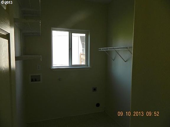 4th image of 2722 SE Tumblestone Dr