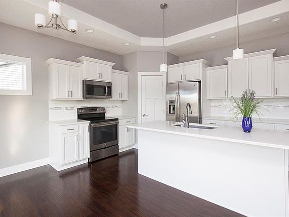 4th image of 9783 Cedarwood Dr
