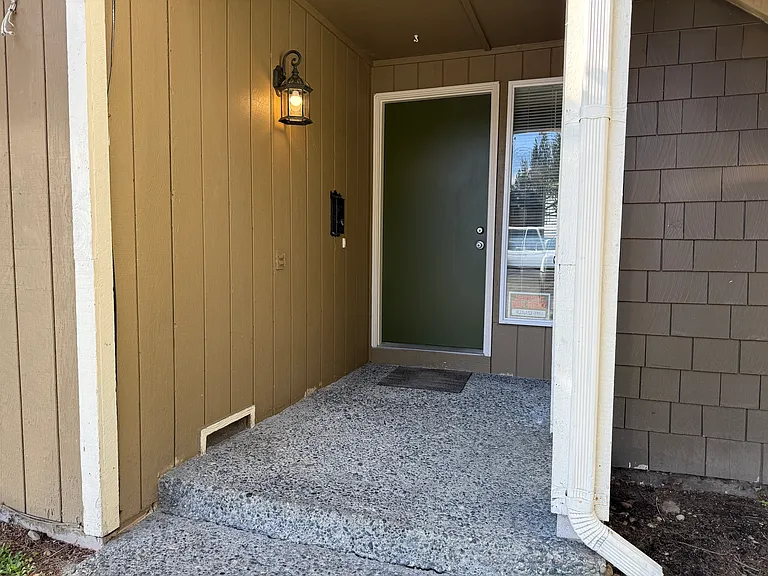 9127 Meridian Pl NE #2 — Photo 17