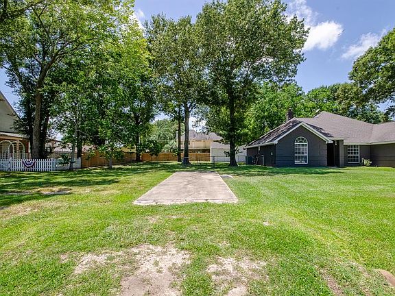 5th image of 12811 Fisher Dr