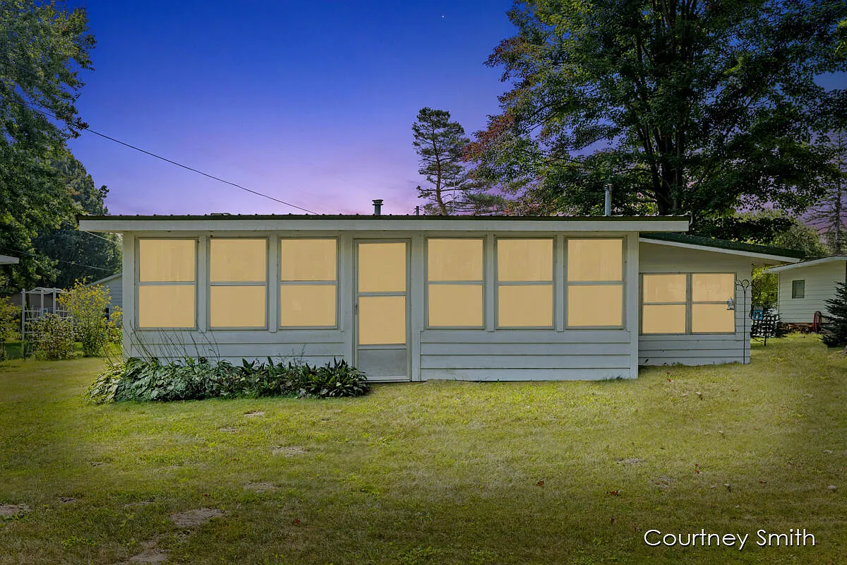 620 Oxbow Dr photo 1