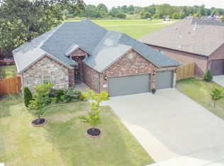 3308 SW Brittany Rd, Bentonville, AR 72713