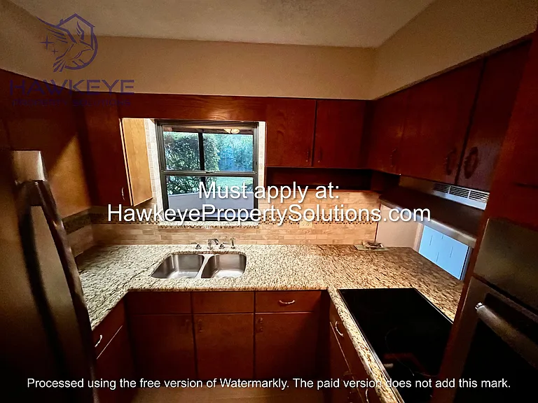 3205 Carleton Cir W — Photo 17