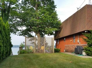 55375 Indian Trl, Eau Claire, MI 49111