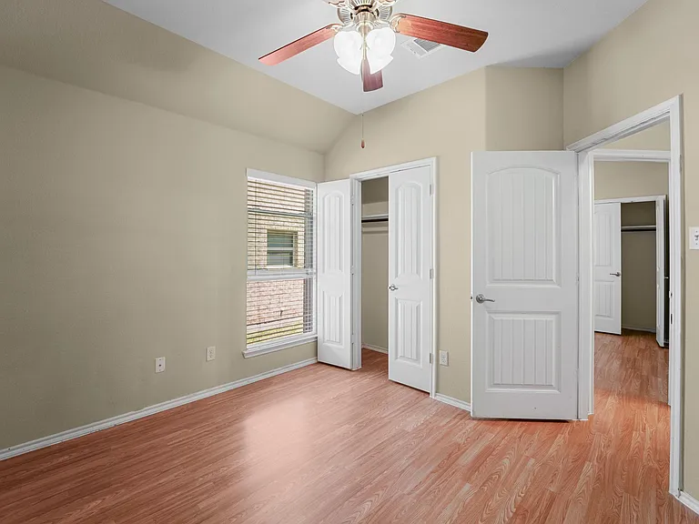 9928 Pronghorn Rd — Photo 13