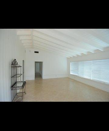 3rd image of 813 NE 14th Ave