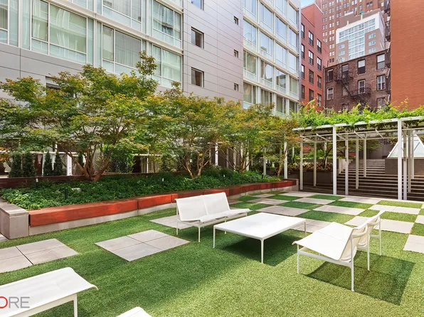 311 West Broadway 3C image 14 of 15