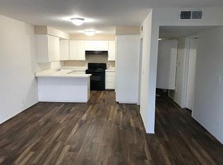 2409 W 227th St APT 5, Torrance, CA 90501