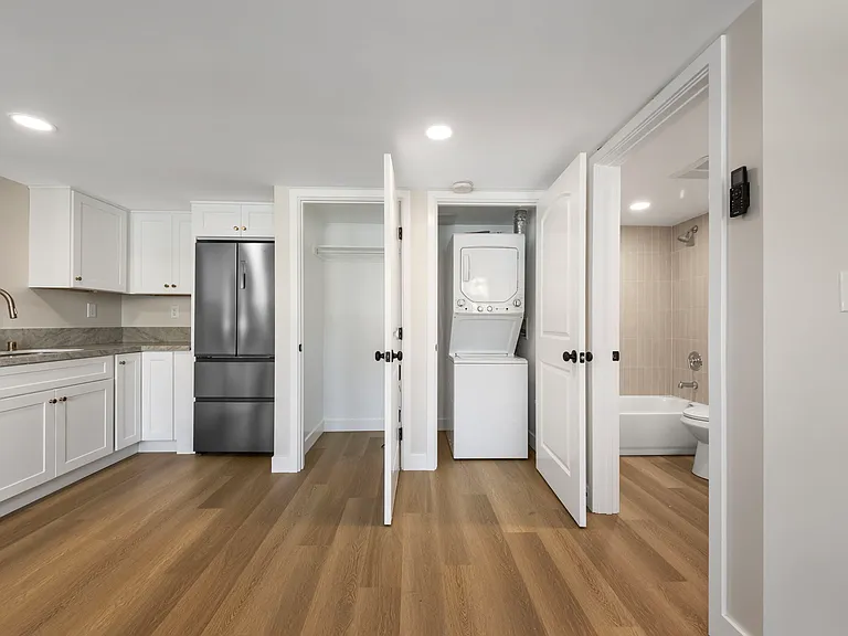3020 E 3rd St #14 — Photo 5