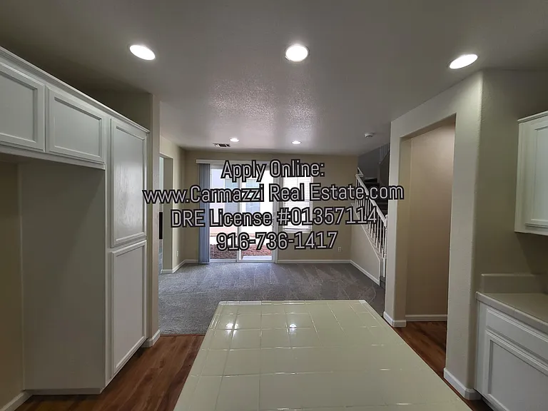 260 Wapello Cir — Photo 12