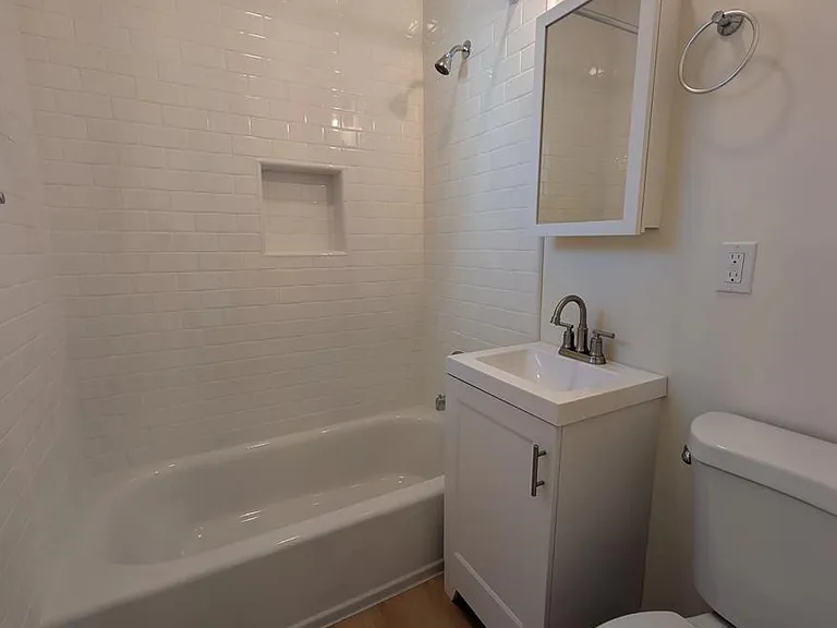 133 N Reno St #201 — Photo 9