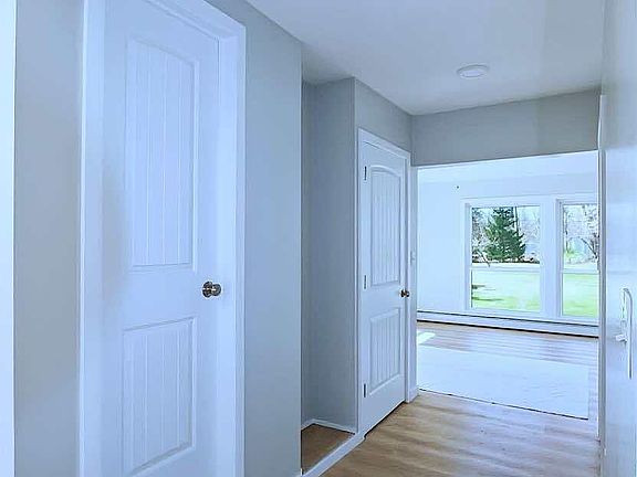 3rd image of 401 W Church St