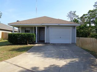 1929 Crosscreek Cir, Gulf Breeze, FL 32563