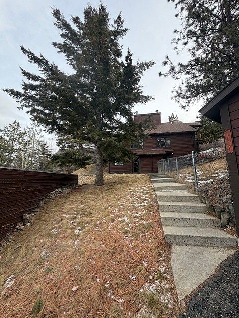 1st image of 1087 Woodbridge Dr