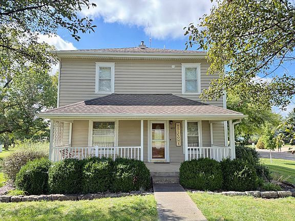 2nd image of 411 Fitzgerald St